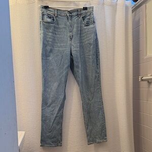 Abercrombie 90’s Slim Straight Curve Love Jeans